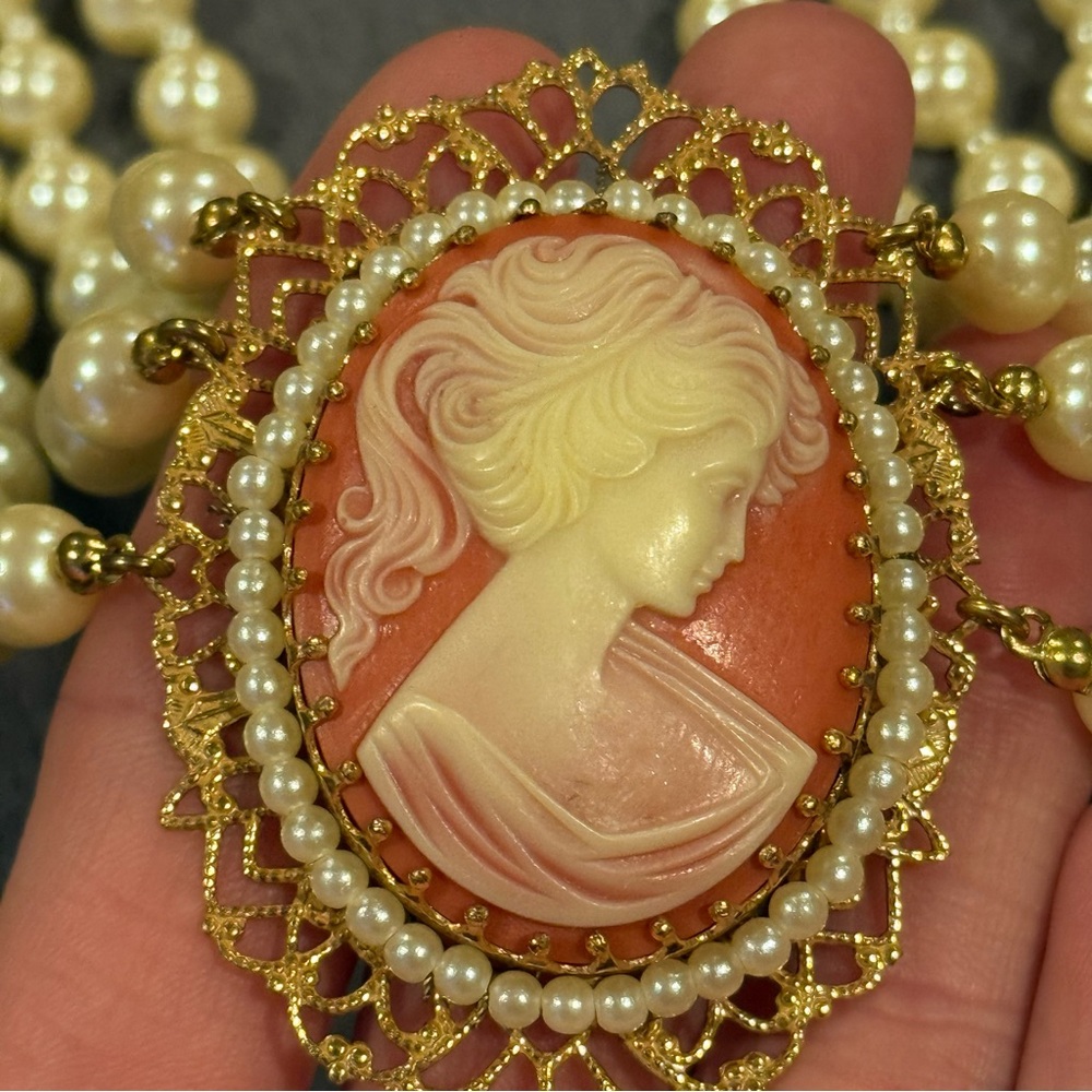 RARE Miriam Haskell Cameo Necklace - Picture 5 of 16